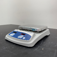 VWR Hotplate Stirrer image 1